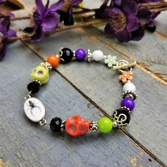 Artisan Bracelet Halloween Spider Skulls Orange Green Purple White Multi Beaded - Picture 5 of 10
